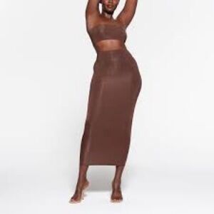 SKIMS X SWAROVSKI JELLY SHEER INTIMATES TUBE SKIRT